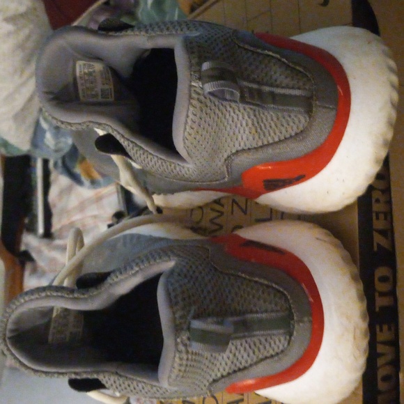 Addidas Alpha Bounce basketball shoes - Picture 4 of 4